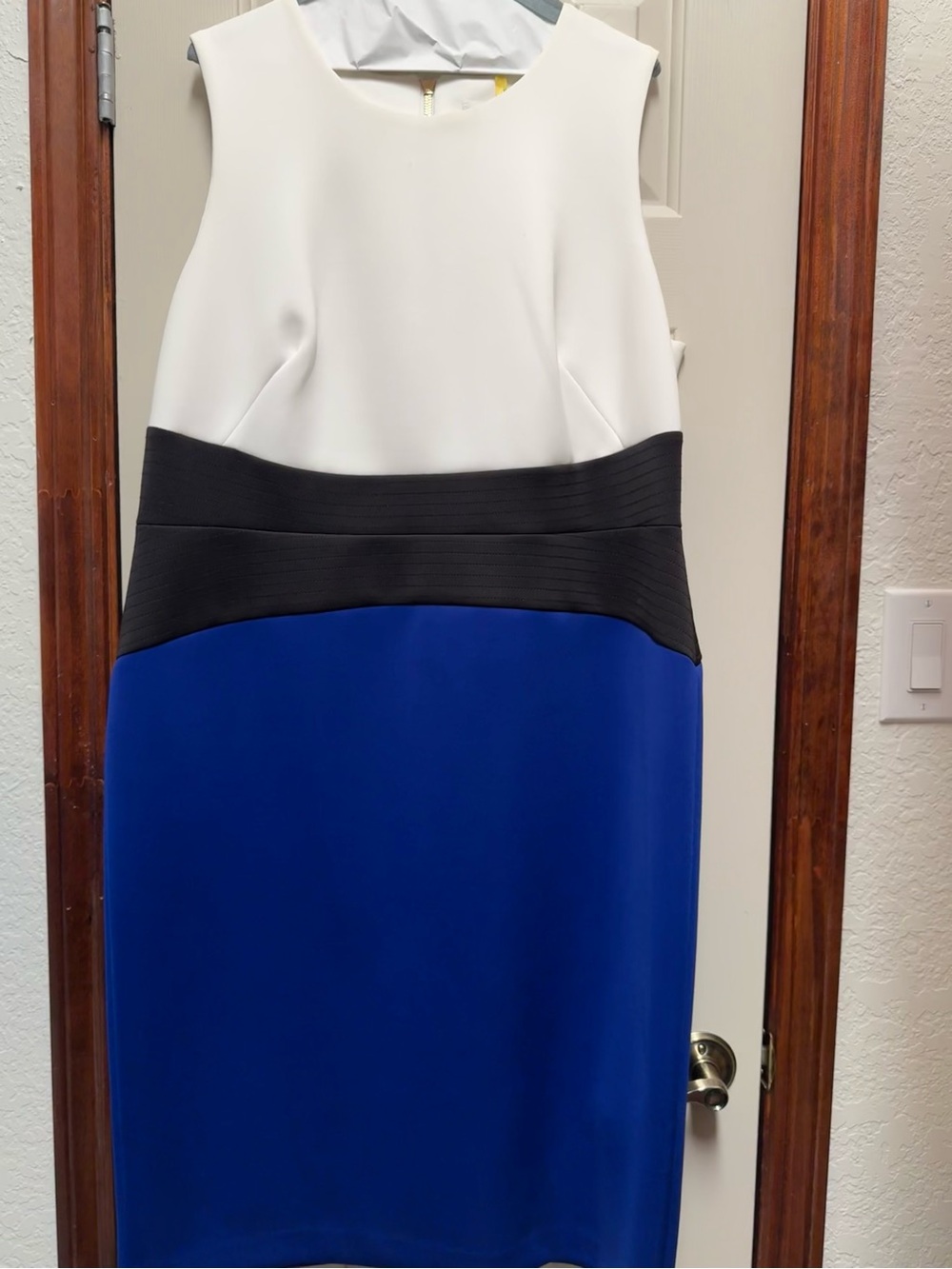 Calvin Klein Colorblock Women’s Plus Dress: Ivory/Blue/Black Gold Zipper Detail